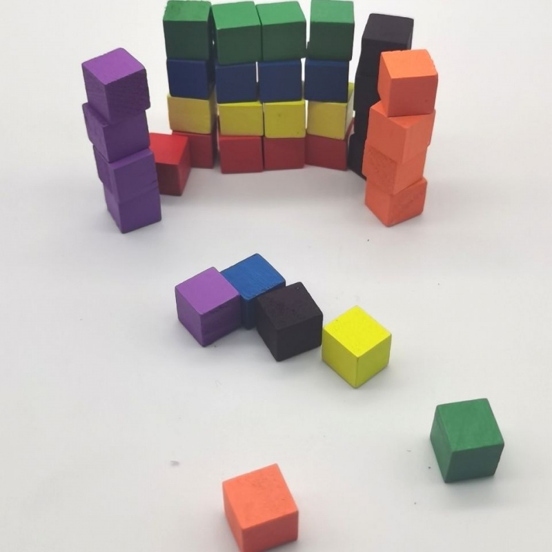 100 개/몫 10mm 나무 큐브 다채로운 주사위 체스 - Board Game Economy 리뷰 및 가격